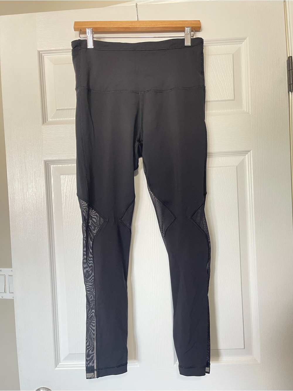 Lululemon Mesh-Panel Leggings